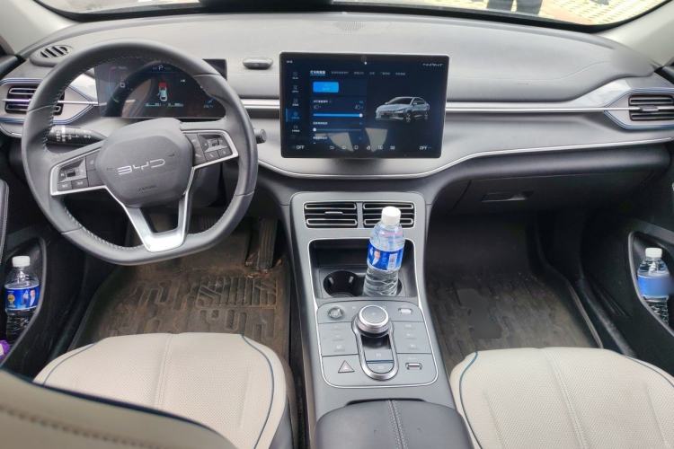 Used BYD Destroyer 05 2024 HONOR Edition DM-i 55KM Luxury Model Center Console