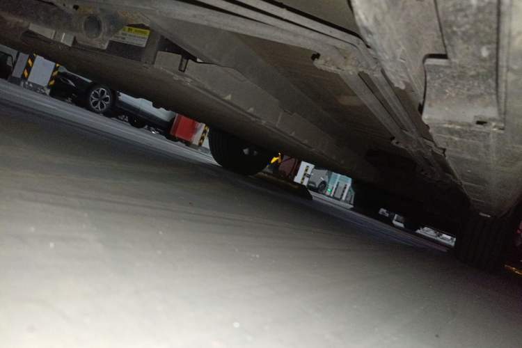 Used BYD Destroyer 05 2024 HONOR Edition DM-i 55KM Luxury Model Chassis Front Left