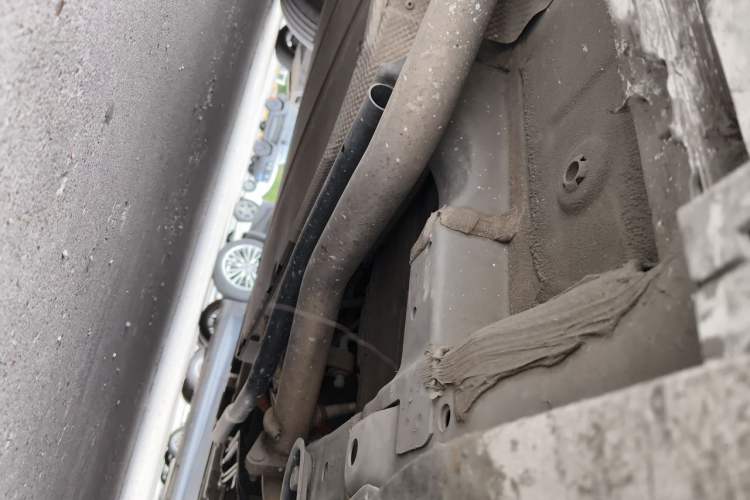 Used BYD Destroyer 05 2024 Honor Edition DM-i 120KM Luxury Model Chassis Front Right
