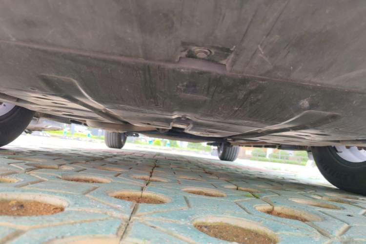 Used BYD Destroyer 05 2024 HONOR Edition DM-i 55KM Luxury Model Chassis Front