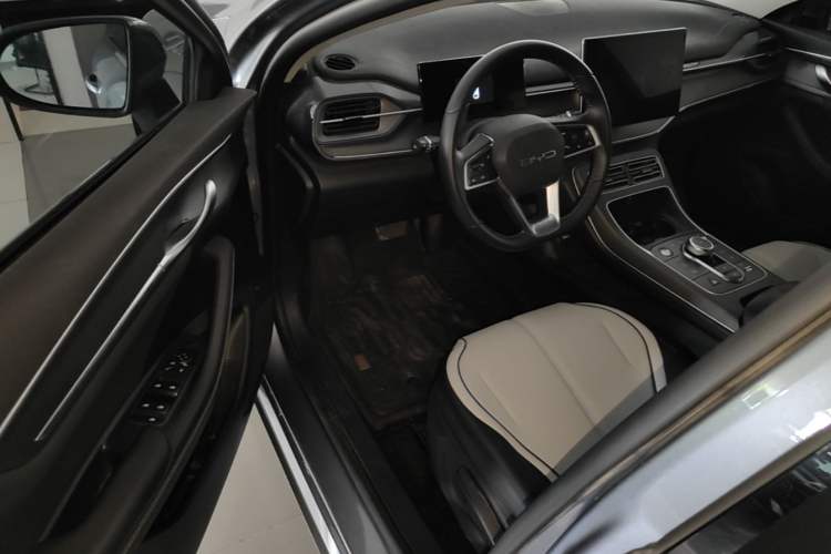 Used BYD Destroyer 05 2024 HONOR Edition DM-i 55KM Luxury Model Driver Seat