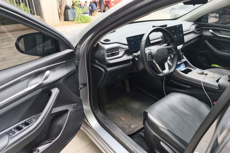 Used BYD Destroyer 05 2024 HONOR Edition DM-i 55KM Luxury Model Driver Seat