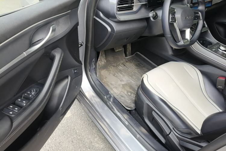 Used BYD Destroyer 05 2024 HONOR Edition DM-i 55KM Luxury Model Driver Seat