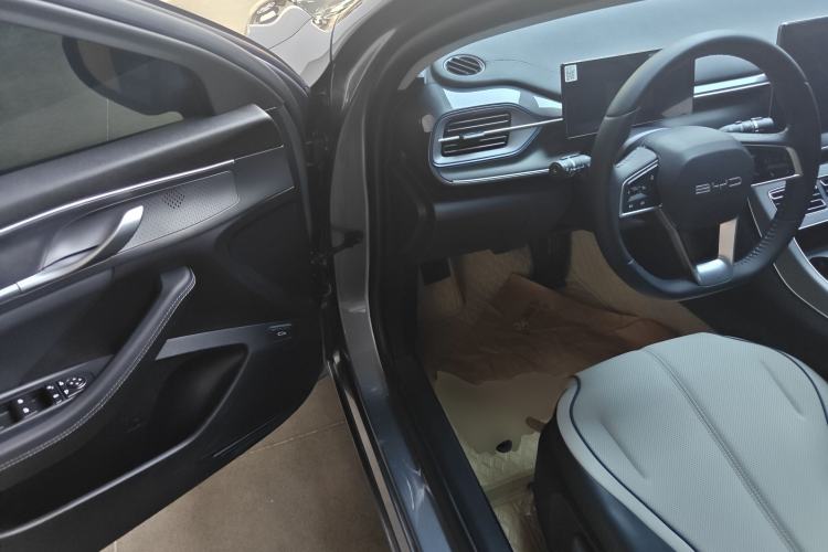 Used BYD Destroyer 05 2024 HONOR Edition DM-i 55KM Luxury Model Driver Seat