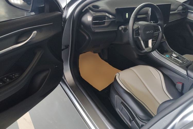 Used BYD Destroyer 05 2024 HONOR Edition DM-i 55KM Luxury Model Driver Seat