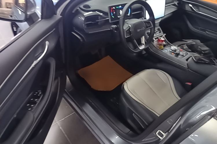 Used BYD Destroyer 05 2024 HONOR Edition DM-i 55KM Luxury Model Driver Seat