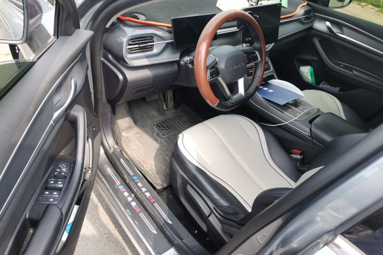 Used BYD Destroyer 05 2024 HONOR Edition DM-i 55KM Luxury Model Driver Seat