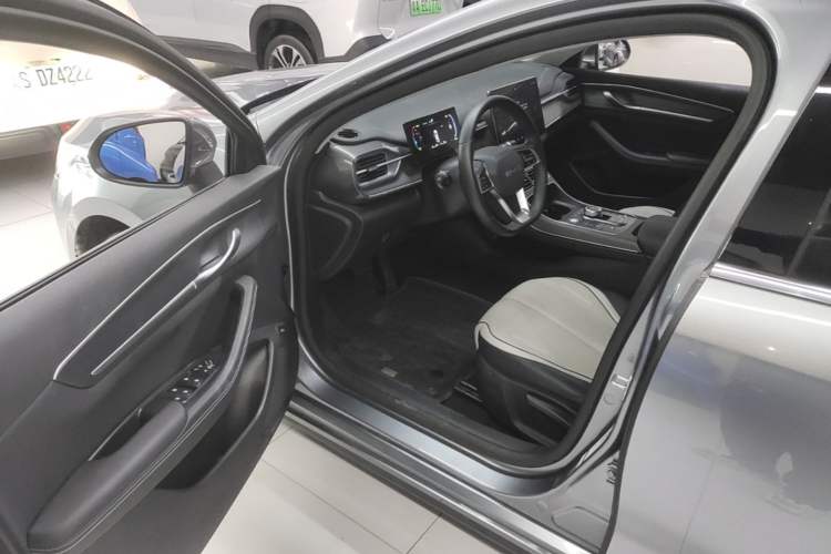 Used BYD Destroyer 05 2024 HONOR Edition DM-i 55KM Luxury Model Driver Seat