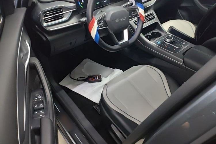 Used BYD Destroyer 05 2024 HONOR Edition DM-i 55KM Luxury Model Driver Seat