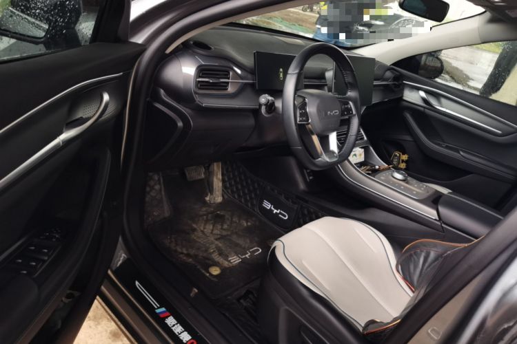 Used BYD Destroyer 05 2024 HONOR Edition DM-i 55KM Luxury Model Driver Seat
