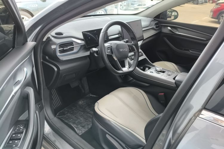 Used BYD Destroyer 05 2024 HONOR Edition DM-i 55KM Luxury Model Driver Seat