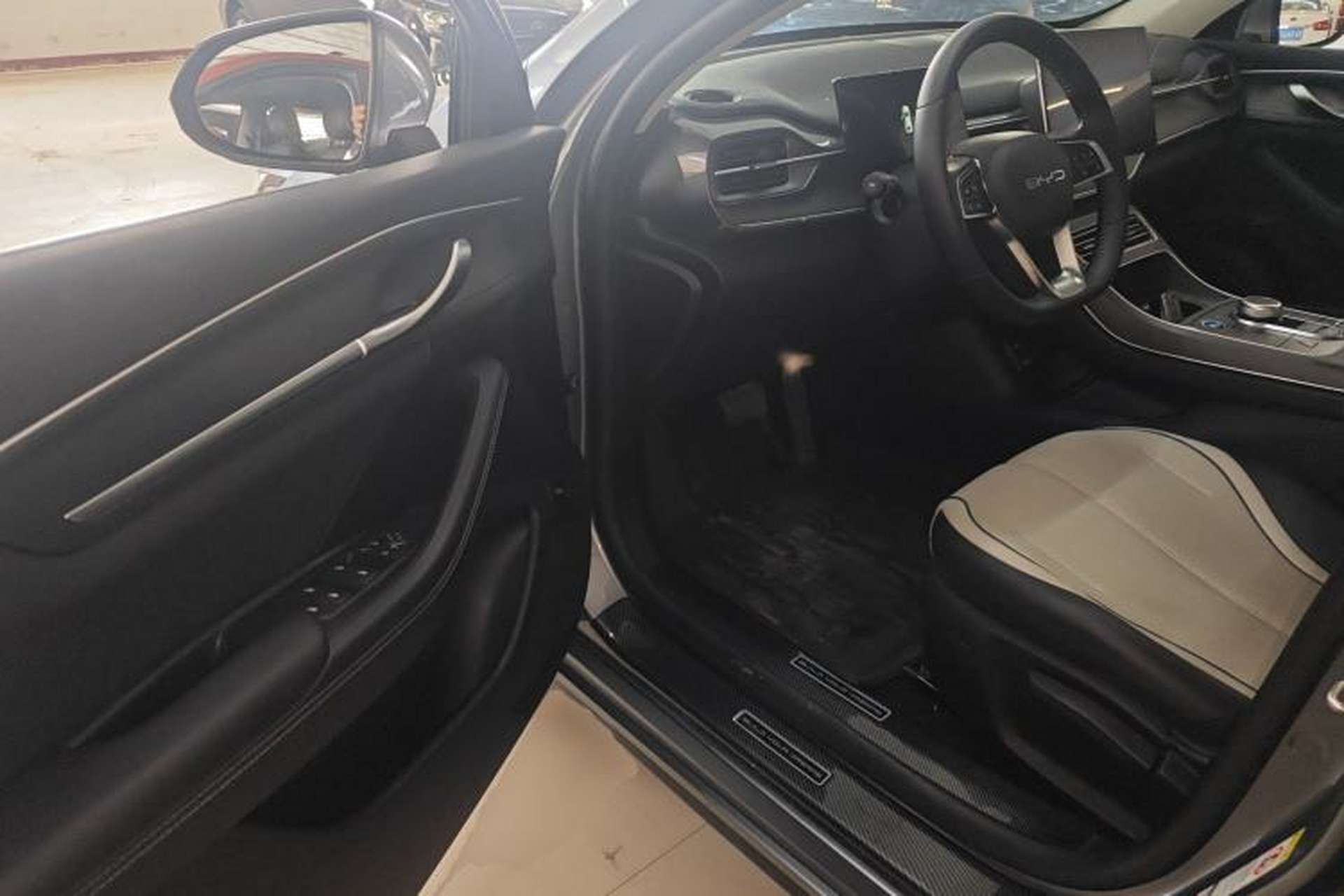 Used BYD Destroyer 05 2024 HONOR Edition DM-i 55KM Luxury Model Driver Seat