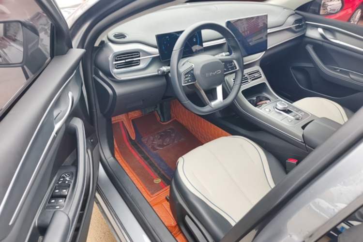 Used BYD Destroyer 05 2024 HONOR Edition DM-i 55KM Luxury Model Driver Seat