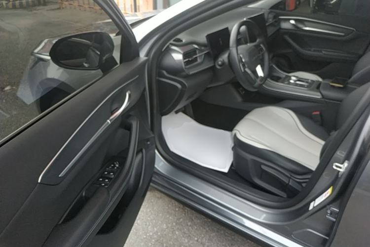 Used BYD Destroyer 05 2024 HONOR Edition DM-i 55KM Luxury Model Driver Seat