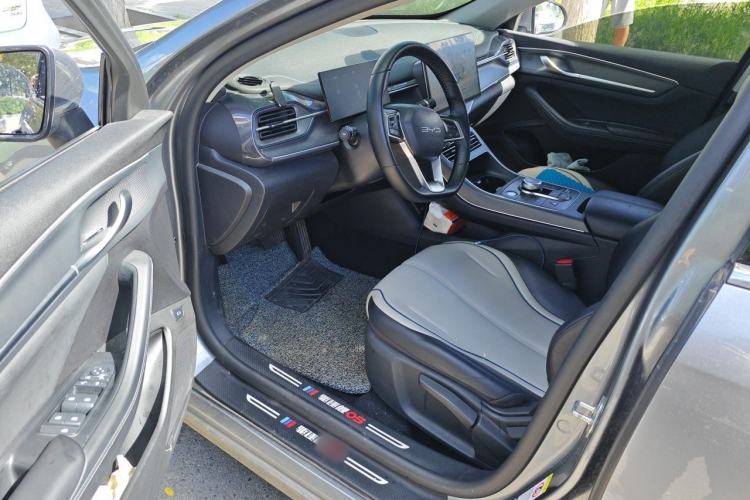 Used BYD Destroyer 05 2024 HONOR Edition DM-i 55KM Luxury Model Driver Seat