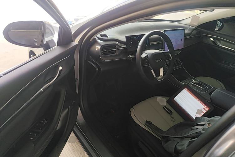 Used BYD Destroyer 05 2024 HONOR Edition DM-i 55KM Luxury Model Driver Seat