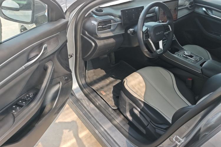 Used BYD Destroyer 05 2024 HONOR Edition DM-i 55KM Luxury Model Driver Seat