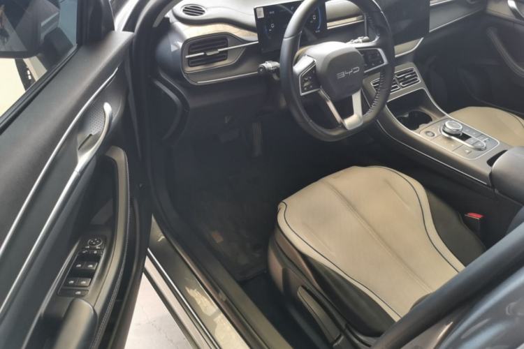Used BYD Destroyer 05 2024 HONOR Edition DM-i 55KM Luxury Model Driver Seat