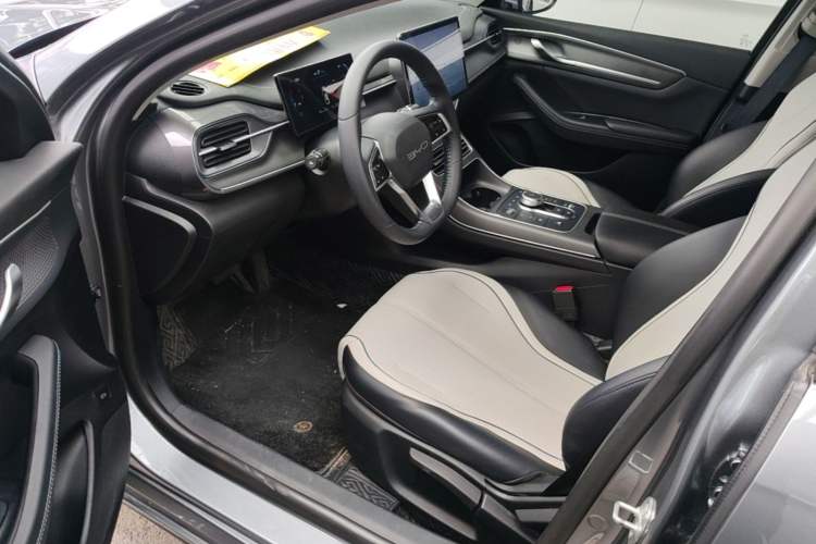 Used BYD Destroyer 05 2024 HONOR Edition DM-i 55KM Luxury Model Driver Seat