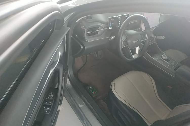 Used BYD Destroyer 05 2024 HONOR Edition DM-i 55KM Luxury Model Driver Seat