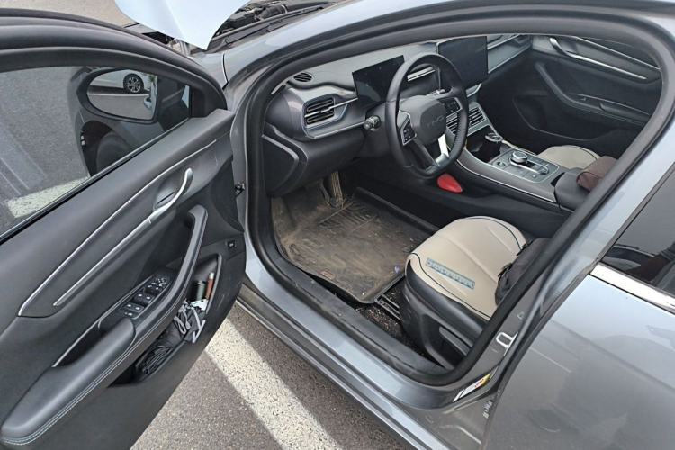 Used BYD Destroyer 05 2024 HONOR Edition DM-i 55KM Luxury Model Driver Seat