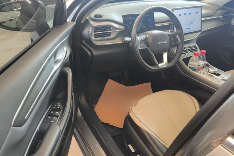 Used BYD Destroyer 05 2024 HONOR Edition DM-i 120KM Prestige Model Driver Seat