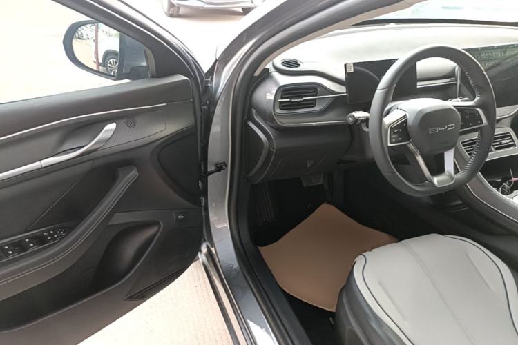 Used BYD Destroyer 05 2024 HONOR Edition DM-i 55KM Luxury Model Driver Seat