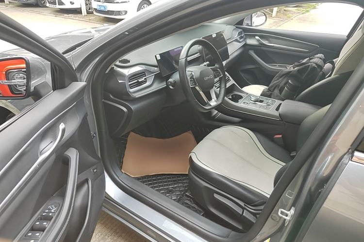 Used BYD Destroyer 05 2024 Honor Edition DM-i 120KM Luxury Model Driver Seat