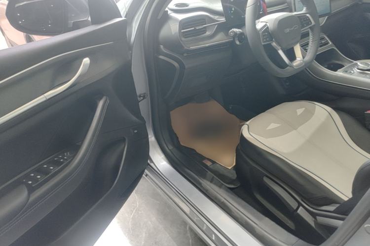Used BYD Destroyer 05 2024 HONOR Edition DM-i 55KM Luxury Model Driver Seat