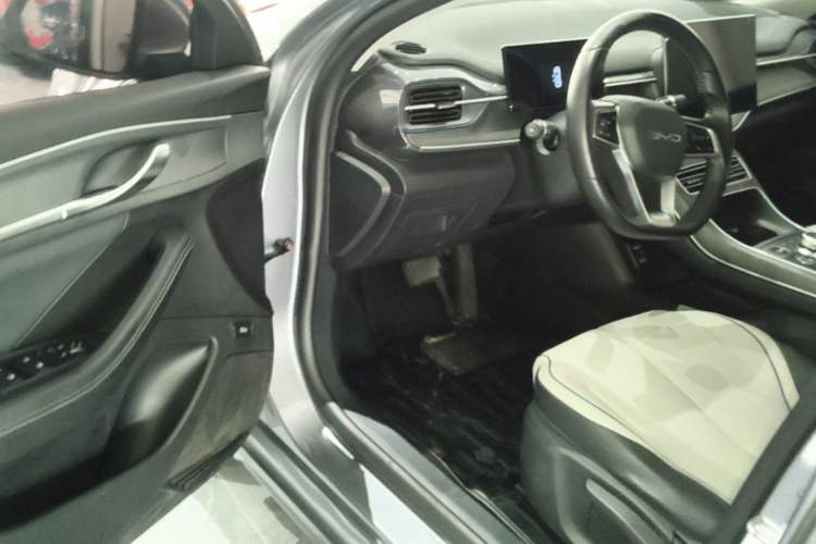 Used BYD Destroyer 05 2024 HONOR Edition DM-i 55KM Luxury Model Driver Seat
