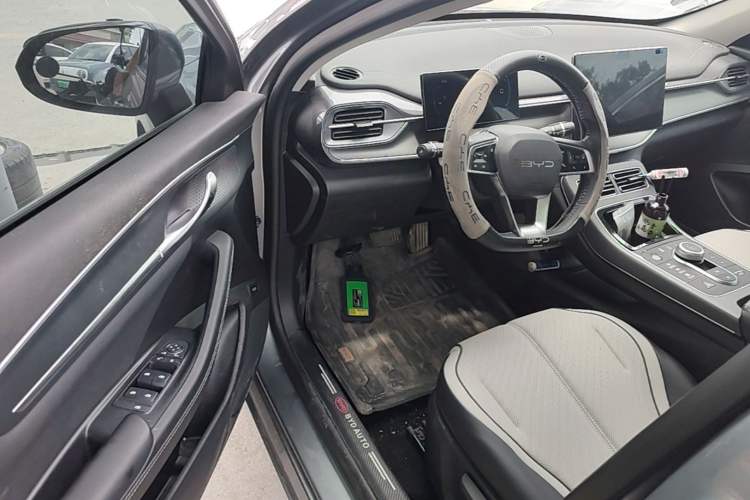 Used BYD Destroyer 05 2024 HONOR Edition DM-i 55KM Luxury Model Driver Seat