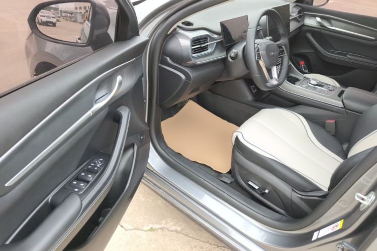 Used BYD Destroyer 05 2024 HONOR Edition DM-i 120KM Prestige Model Driver Seat