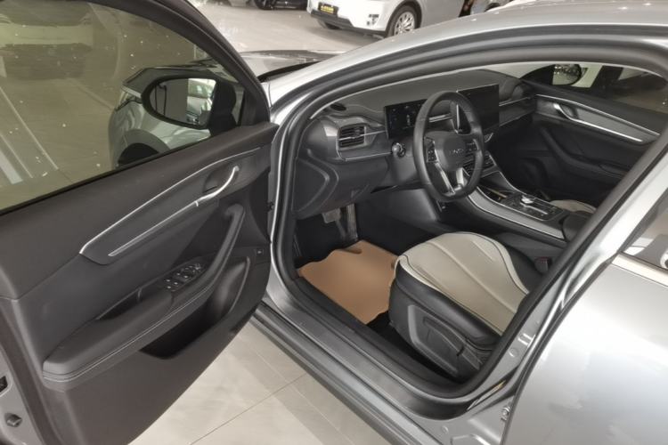 Used BYD Destroyer 05 2024 HONOR Edition DM-i 55KM Luxury Model Driver Seat