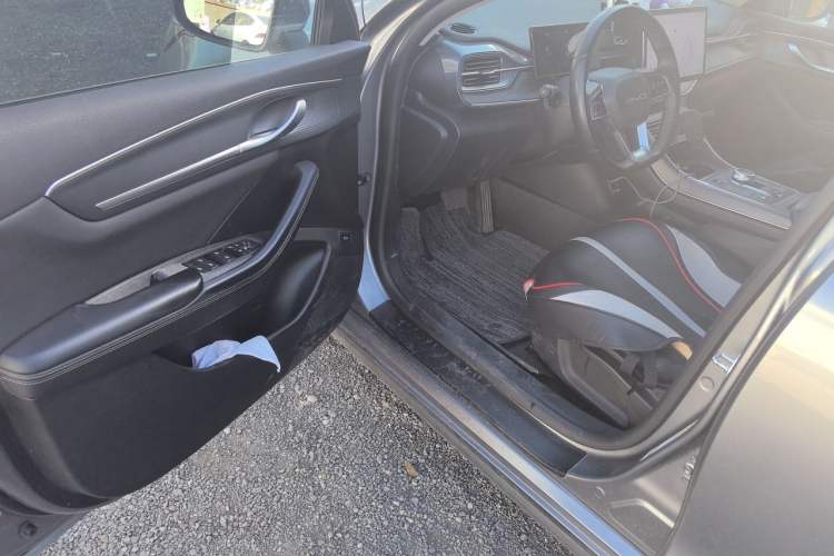 Used BYD Destroyer 05 2024 HONOR Edition DM-i 55KM Luxury Model Driver Seat