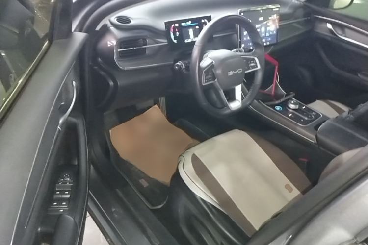Used BYD Destroyer 05 2024 HONOR Edition DM-i 55KM Luxury Model Driver Seat