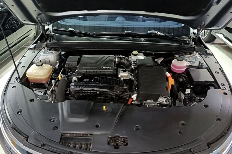 Used BYD Destroyer 05 2024 HONOR Edition DM-i 55KM Luxury Model Engine Bay