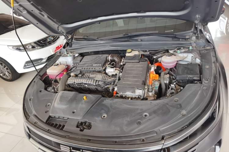Used BYD Destroyer 05 2024 HONOR Edition DM-i 55KM Luxury Model Engine Bay