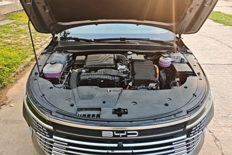 Used BYD Destroyer 05 2024 HONOR Edition DM-i 55KM Luxury Model Engine Bay