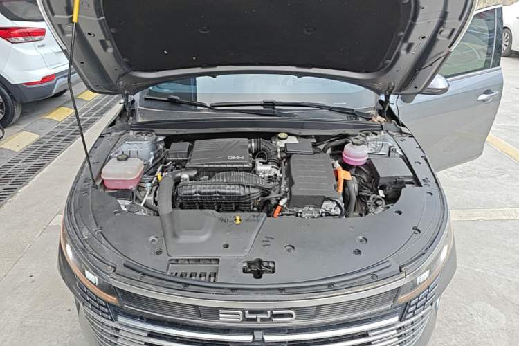 Used BYD Destroyer 05 2024 HONOR Edition DM-i 55KM Luxury Model Engine Bay