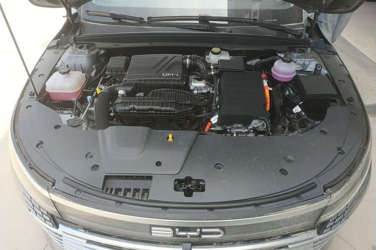 Used BYD Destroyer 05 2024 HONOR Edition DM-i 120KM Flagship Model Engine Bay