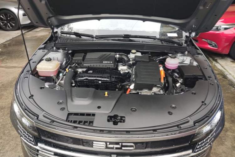 Used BYD Destroyer 05 2024 HONOR Edition DM-i 55KM Luxury Model Engine Bay