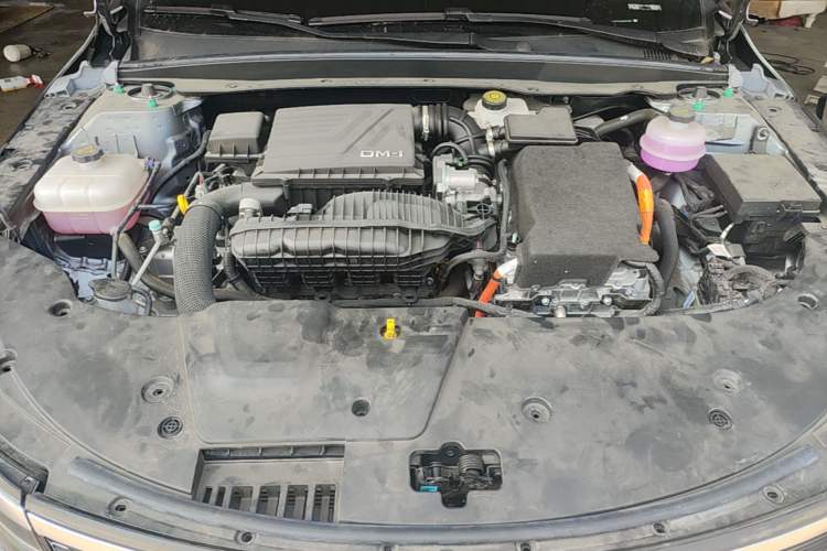 Used BYD Destroyer 05 2024 HONOR Edition DM-i 55KM Luxury Model Engine Bay