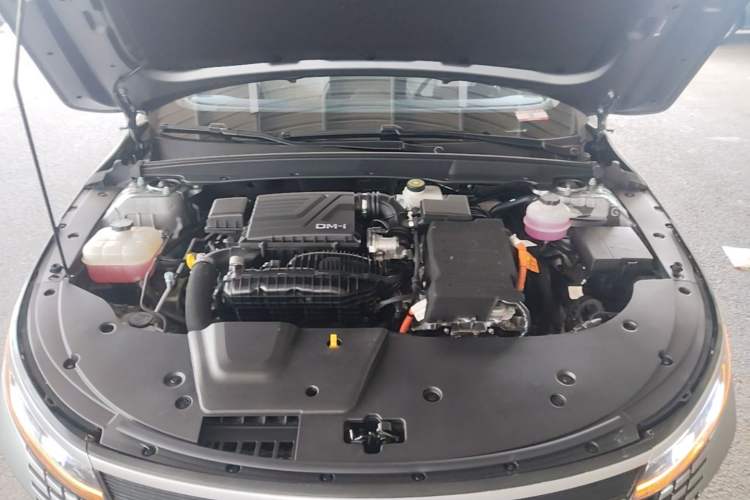 Used BYD Destroyer 05 2024 HONOR Edition DM-i 55KM Luxury Model Engine Bay