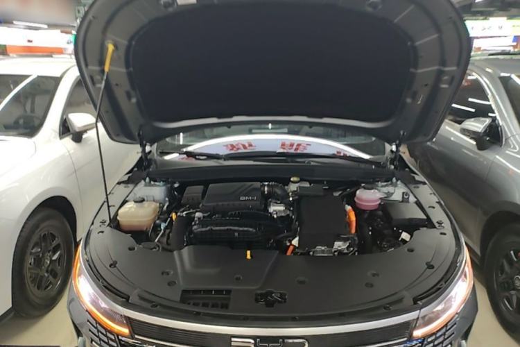 Used BYD Destroyer 05 2024 HONOR Edition DM-i 55KM Luxury Model Engine Bay