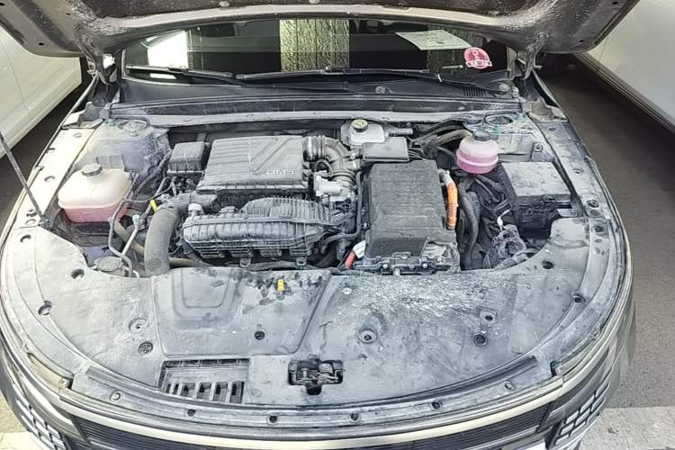Used BYD Destroyer 05 2024 HONOR Edition DM-i 55KM Luxury Model Engine Bay