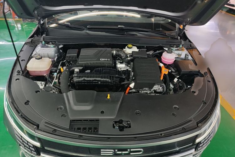 Used BYD Destroyer 05 2024 HONOR Edition DM-i 55KM Luxury Model Engine Bay