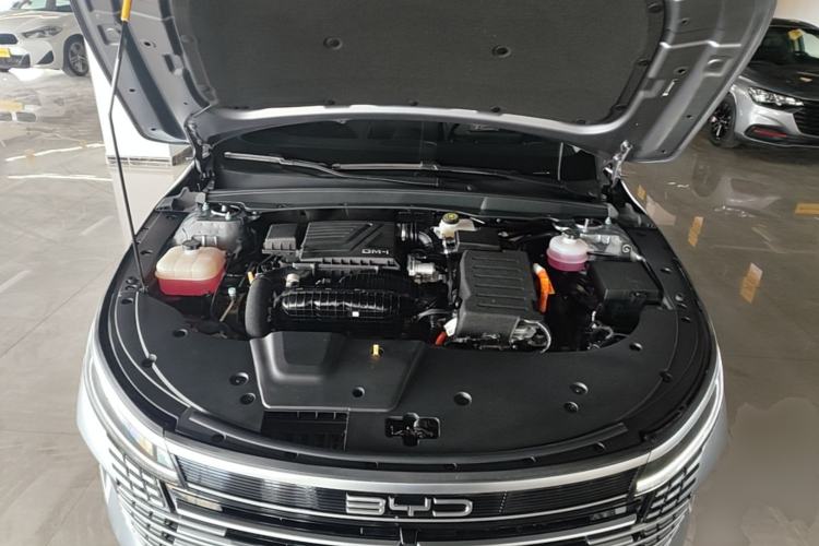 Used BYD Destroyer 05 2024 HONOR Edition DM-i 55KM Luxury Model Engine Bay