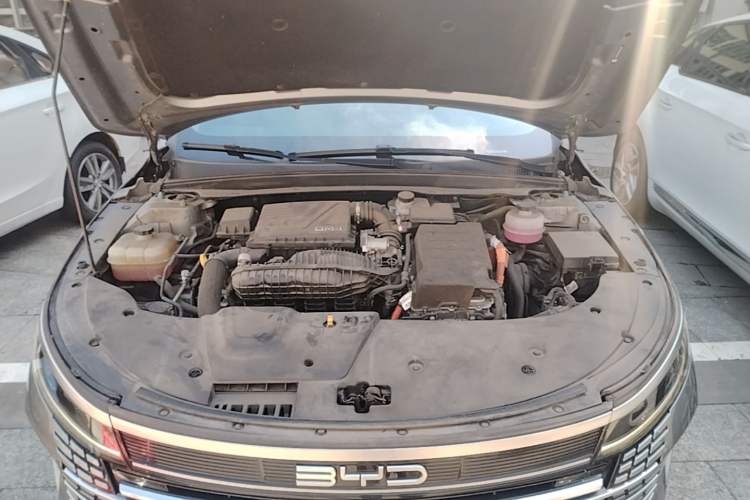 Used BYD Destroyer 05 2024 HONOR Edition DM-i 55KM Luxury Model Engine Bay