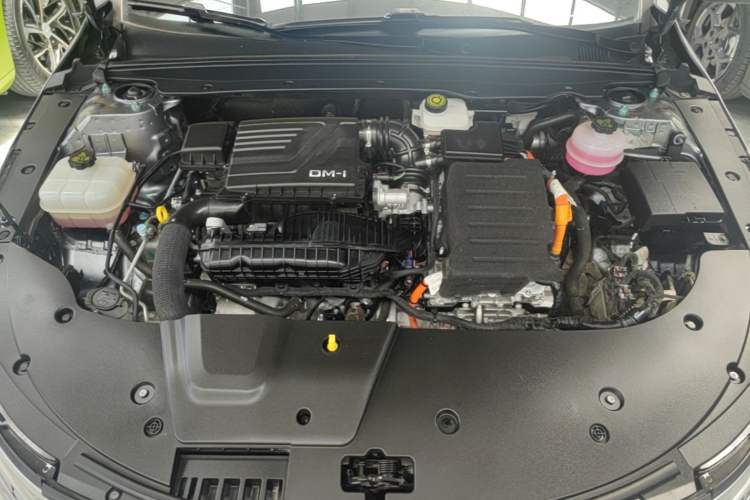 Used BYD Destroyer 05 2024 HONOR Edition DM-i 55KM Luxury Model Engine Bay