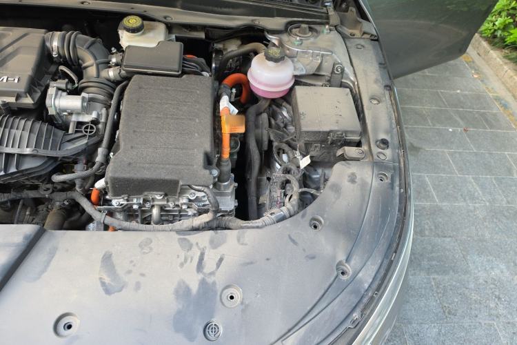 Used BYD Destroyer 05 2024 Honor Edition DM-i 120KM Luxury Model Engine Bay Left